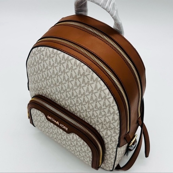 Michael Kors Medium Jaycee Zip Packet Backpack Vanilla - Picture 11 of 12